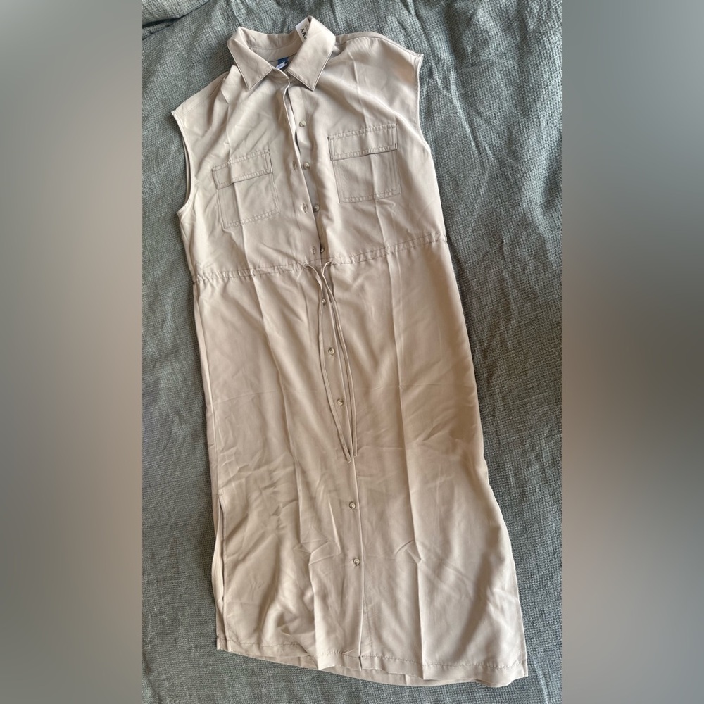 Old Navy Tan Sleeveless Dress